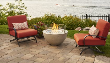 Contemporary Chat Set